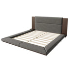 Lit rembourré King Gray Floor à profil bas avec tête de lit en bois étendue, étagères de chevet intégrées