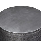 Table d'appoint tribale avec bordure en métal de 15 pouces de large (entièrement assemblée) — 15" L x 15" P x 20" H