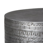 Table d'appoint tribale avec bordure en métal de 15 pouces de large (entièrement assemblée) — 15" L x 15" P x 20" H