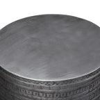 Table d'appoint tribale avec bordure en métal de 15 pouces de large (entièrement assemblée) — 15" L x 15" P x 20" H