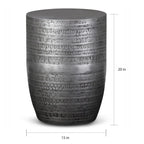 Table d'appoint tribale avec bordure en métal de 15 pouces de large (entièrement assemblée) — 15" L x 15" P x 20" H
